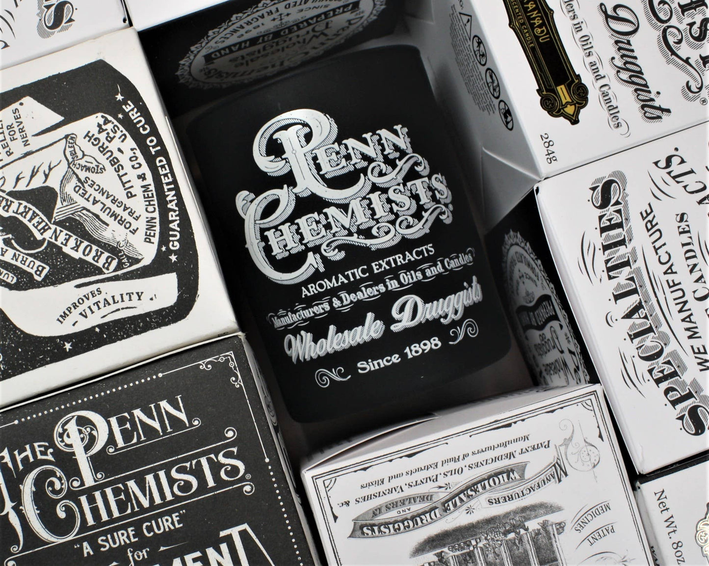 PENN CHEMISTS - INDOCHINE CLASSIC 10 OZ CANDLE